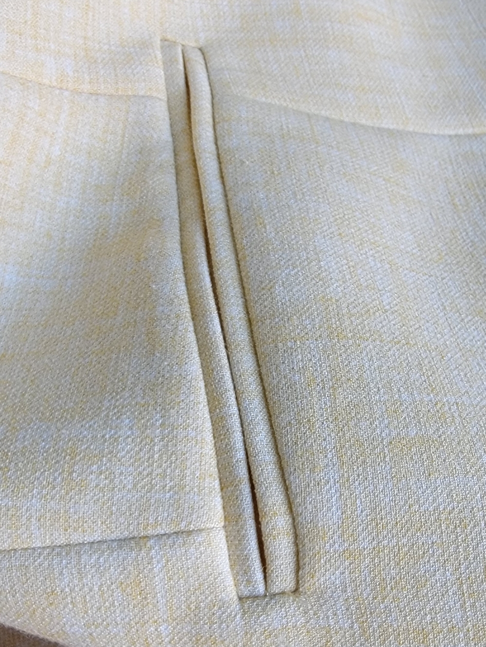 Ann Taylor Yellow 3/4 Sleeve Blazer Jacket Sz: 00P - Picture 4 of 16